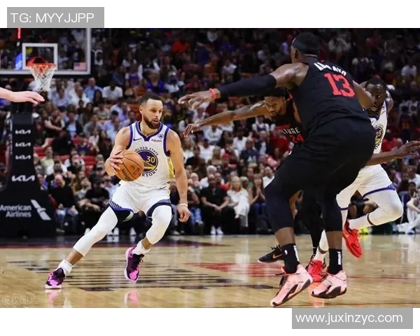 2021年NBA热火对阵勇士全场精彩回放与赛后分析