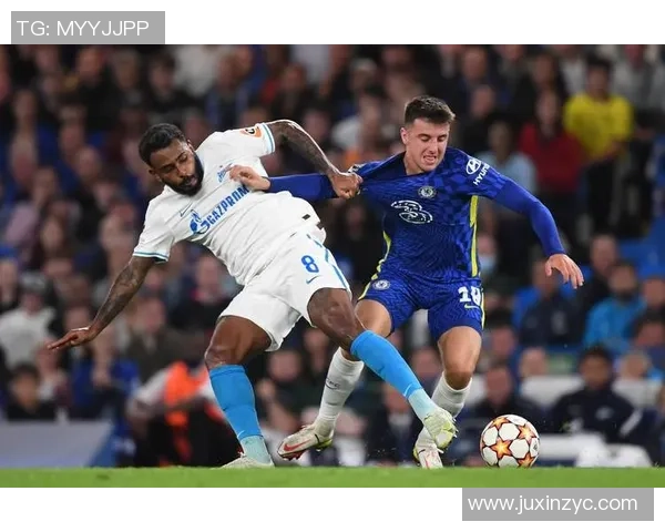 女王巡游者在诺维奇的精彩对决揭示英冠争夺战的激烈与悬念 女王巡游者在诺维奇的精彩对决揭示英冠争夺战的激烈与悬念